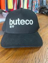 Boné estiloso preto buteco