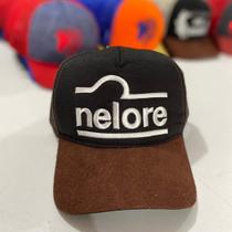 Boné lindos bordados