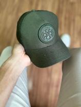 Boné Masculino básico Clássico Truker VERDE MILITAR Boné Masculino básico Clássico Truker VERDE MILITAR