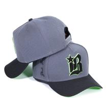 Boné Masculino Estiloso Black Brazil Cinza Com Detalhe Neon Boné Masculino Estiloso Black Brazil Cinza Com Detalhe Neon
