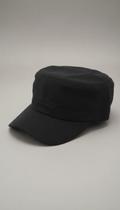 Boné Militar Preto com Detalhe Vermelho Ajustável