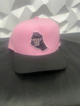 Boné Never Give up - Rosa com Preto Boné Never Give up - Rosa com Preto