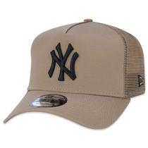 Boné New Era 9FORTY A-Frame Trucker Snapback MLB New York Yankees Aba Curva Cáqui