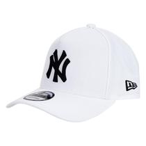 Boné New Era MBL New York Yankees Aba Curva Snapback 940