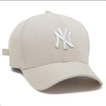 Boné NY Style Bege Aba Curva, Estilo Urbano Premium