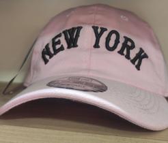 Boné pink masculino Boné pink masculino