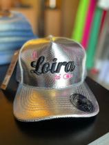 Boné prata a loira ta on Boné prata a loira ta on