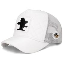 Boné Sacudido's Edição Limitada - Logo Metal - Matelassê Branco