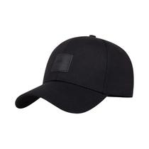 Boné Snapback Unissex com Etiqueta de Couro - Ajustável e com Proteção Solar Boné Snapback Unissex com Etiqueta de Couro - Ajustável e com Proteção Solar