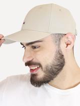 Boné Tommy Hilfiger Masculino Classic Cap Flag Tape Cáqui Claro Boné Tommy Hilfiger Masculino Classic Cap Flag Tape Cáqui Claro