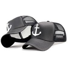 Boné Trucker Âncora Silver com material sintético e Logo Bordado Boné Trucker Âncora Silver com material sintético e Logo Bordado