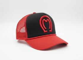 Boné Trucker Country Vermelho e Preto com Bordado Ferradura e Tela Respirável Ajustável Boné Trucker Country Vermelho e Preto com Bordado Ferradura e Tela Respirável Ajustável