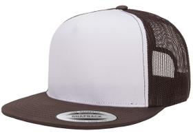Boné Trucker Yupoong Classic com Frente Branca e Fecho Snapback