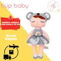 Boneca Angela Zoo Koala 33cm Cinza com Estampa de Arco-Íris Boneca Angela Zoo Koala 33cm Cinza com Estampa de Arco-Íris