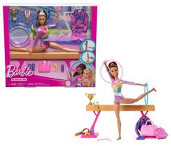 Boneca Articulada Playset Barbie Ginasta Morena Com 14 Acessórios - Barbie Malibu - Barbie Profissões - Mattel - HRG53