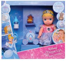 Boneca baby cinderela com acessórios