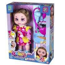 Boneca Babys Collection Dodói com Acessórios de Médico Super Toys - 583 Boneca Babys Collection Dodói com Acessórios de Médico Super Toys - 583