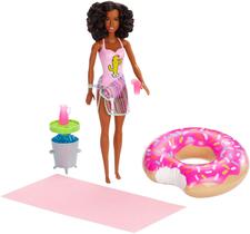 Boneca Barbie e Playset Encantador de Princesa - GHT21, Mattel