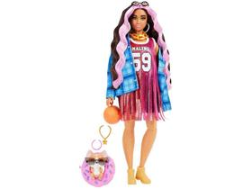 Boneca Barbie Extra Camiseta de Basquete - com Acessórios Mattel