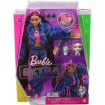 Boneca Barbie Extra Casaco de Pele Azul c/pet - Mattel