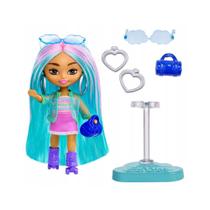 Boneca Barbie Extra Mini Minis Cabelo Azul e Rosa HLN45