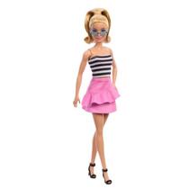 Boneca Barbie Fashionista - Blusa Listrada com Saia Rosa - Loira - 213 - Mattel