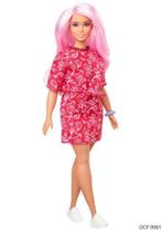 Boneca Barbie Fashionistas 151 Cabelo Rosa Blusa e Saia Vermelha Estampada - Mattel