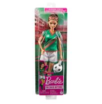 Boneca Barbie Jogadora de Futebol Camisa Verde Mattel