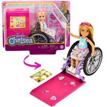 Boneca Barbie Loira Family Chelsea Cadeira De Rodas Mattel