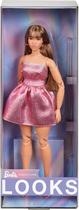 Boneca Barbie Looks colecionável nº 24 com cabelo castanho e moda