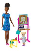 Boneca Barbie Professora Negra Com Criança Hcn20