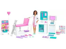 Boneca Barbie Profissões Clínica Médica - com Acessórios Mattel