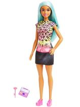 Boneca Barbie Profissões Maquiadora Cabelo Azul HKT66 Mattel