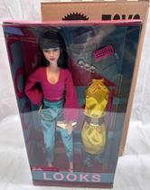 Boneca Barbie Signature Looks Model 19 - Edição Moderna