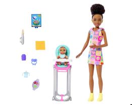 Boneca barbie skipper com bebe e vestido arco-iris infantil