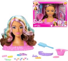 Boneca Barbie Styling Head, cabelo castanho escuro com acesso para maiores de 20 anos.
