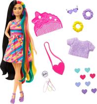 Boneca Barbie Totally Hair com tema de coração com cabelo fantástico de 21 cm