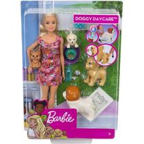 Boneca Barbie Treinadora De Cachorrinhos Doggy Day Care - Mattel