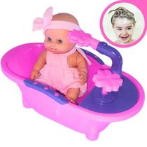 Boneca Bebê Com Banheira Banho que Sai Água de Verdade Milkinha