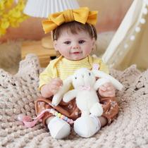 Boneca Bebê Reborn Brastoy Realista Silicone 48cm Conjunto de Roupa Chupeta Mamadeira e Pelúcia Pode Dar Banho Roupa