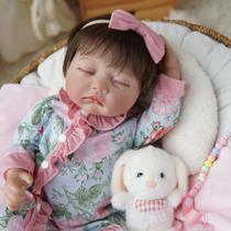 Boneca Bebê Reborn Brastoy Realista Silicone 48cm Conjunto de Roupa Chupeta Mamadeira e Pelúcia Pode Dar Banho Roupa