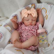 Boneca Bebê Reborn Corpo de Tecido Realista 48cm Original Kit Acessórios Conjunto Roupa Mamadeira Chupeta