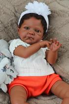 Boneca Bebê Reborn Corpo de Tecido Realista 50cm Original Kit Acessórios Conjunto Roupa Mamadeira Chupeta