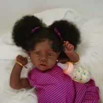 Boneca Bebê Reborn Negra Silicone Realista 55cm Original Kit Acessórios Conjunto Roupa Mamadeira Chupeta Pelúcia Fralda Certidão