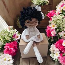Boneca Black Power Baby Crochê 30x10cm Amigurumi