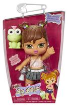 Boneca Bratz Big Babyz Yasmin 33,7 cm com roupa, animal de estimação e mamadeira Boneca Bratz Big Babyz Yasmin 33,7 cm com roupa, animal de estimação e mamadeira