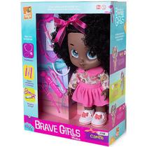 Boneca Brave GIRLS Camille Medica Negra Bee TOYS