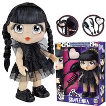 Boneca Bravezinha Tipo Wandinha Addans C/ Acessórios Beleza