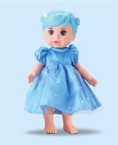 Boneca Charmosa Bee Hugs Snow - Bee Toys Boneca Charmosa Bee Hugs Snow - Bee Toys