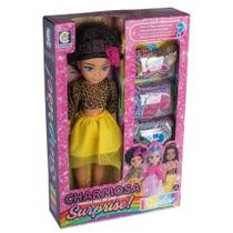 Boneca charmosa surprise cabelo cacheado